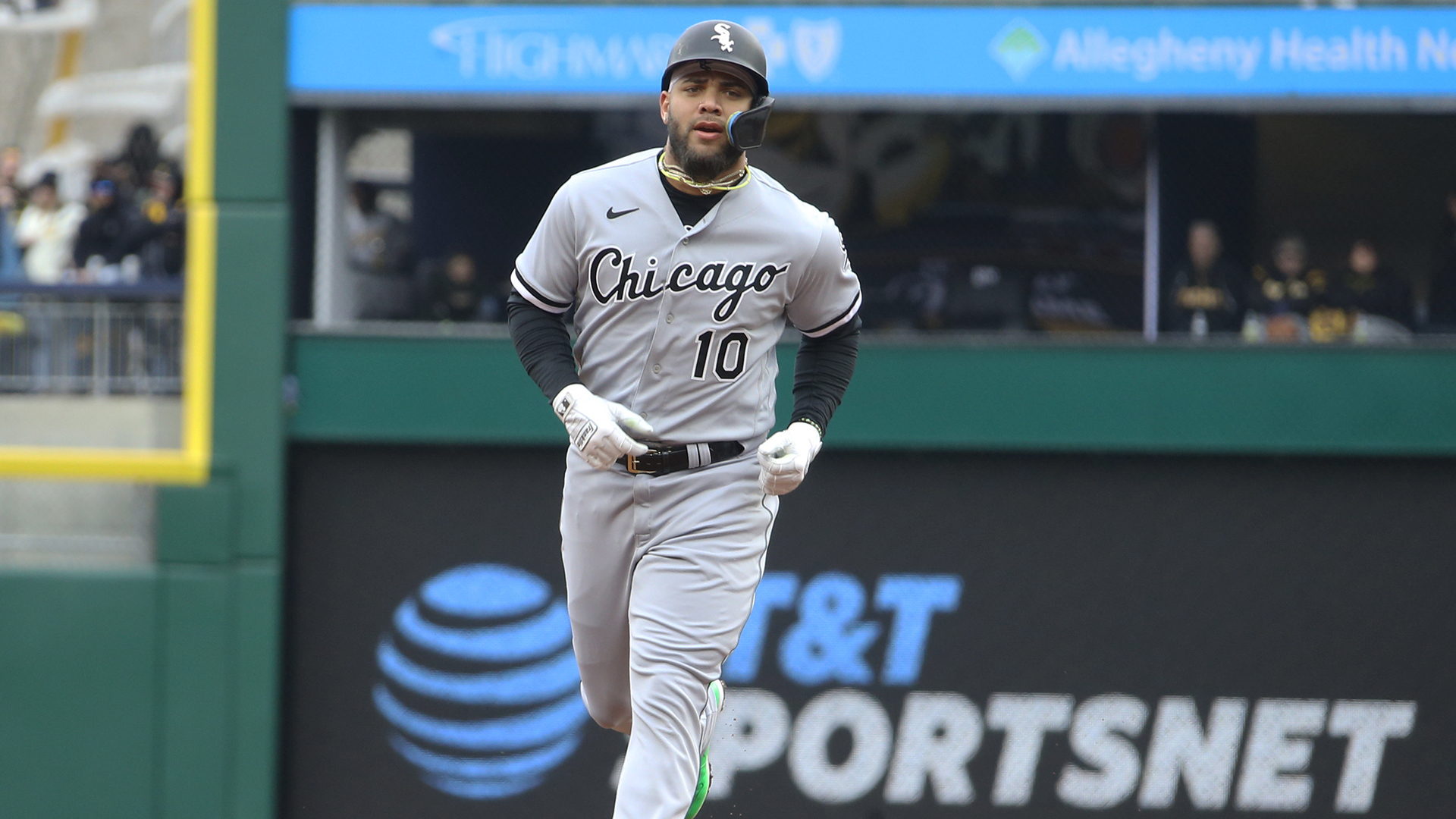 Switch-hitting Yoan Moncada finding the right stuff - Chicago Sun-Times