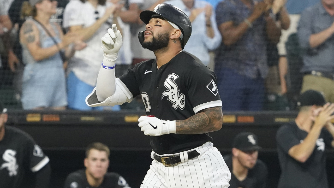White Sox's depth at third base being tested as Burger (oblique) goes on IL