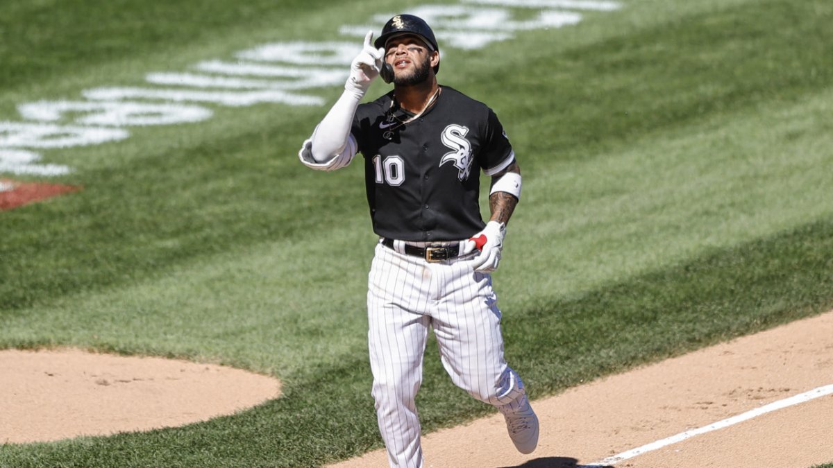White Sox' Yoan Moncada ends power outage with big home run – NBC Sports  Chicago