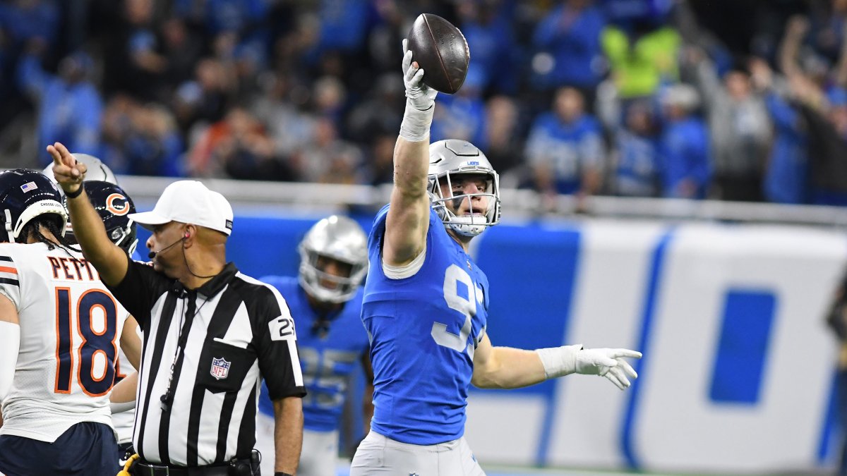 Detroit Lions' Aidan Hutchinson a menace in backfield in debut