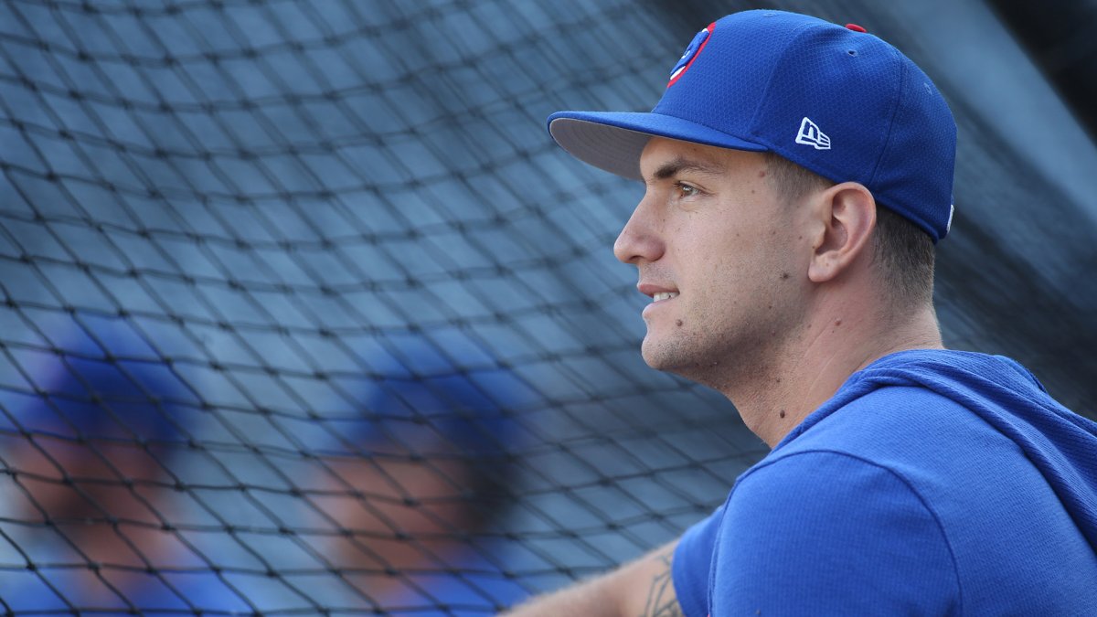 Cubs' Albert Almora, Jr. overcome with emotion after foul ball