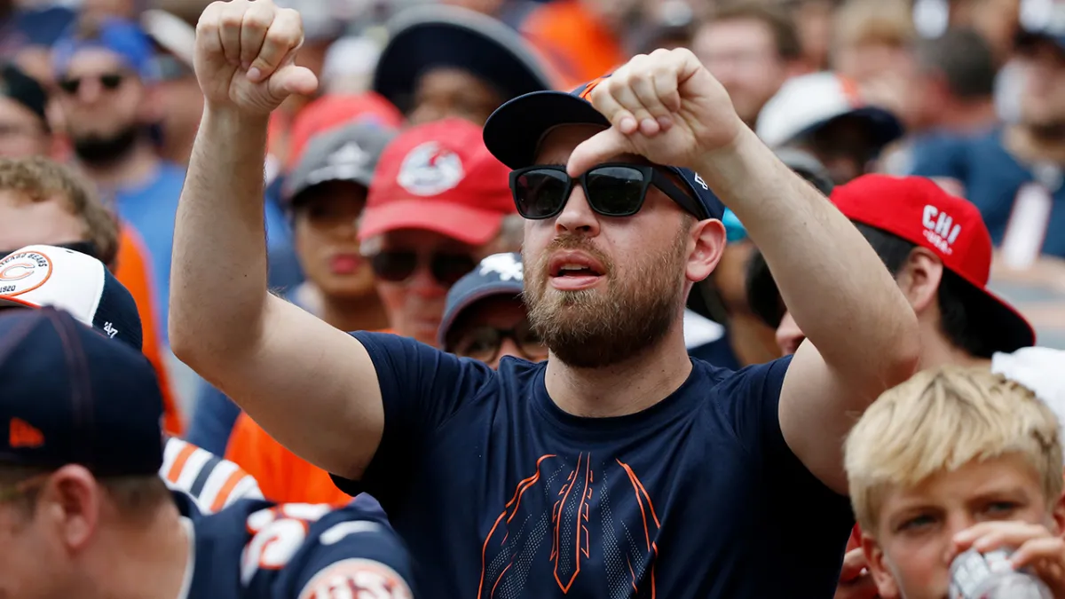 Chicago Bears Fans Among Biggest Whiners In NFL, Survey Says - CBS