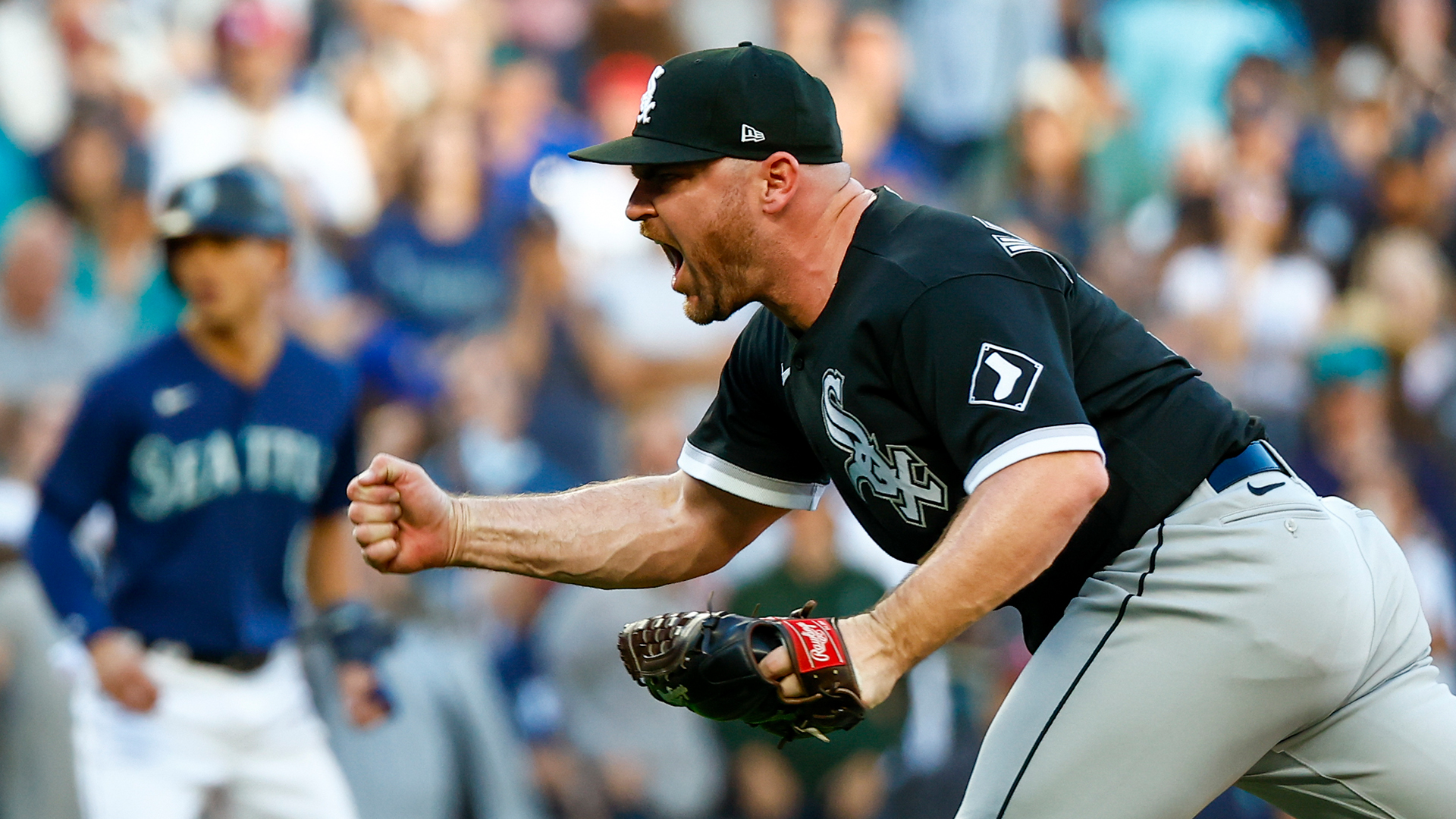 4 Months After Cancer Diagnosis, Chicago White Sox Pitcher Leaves