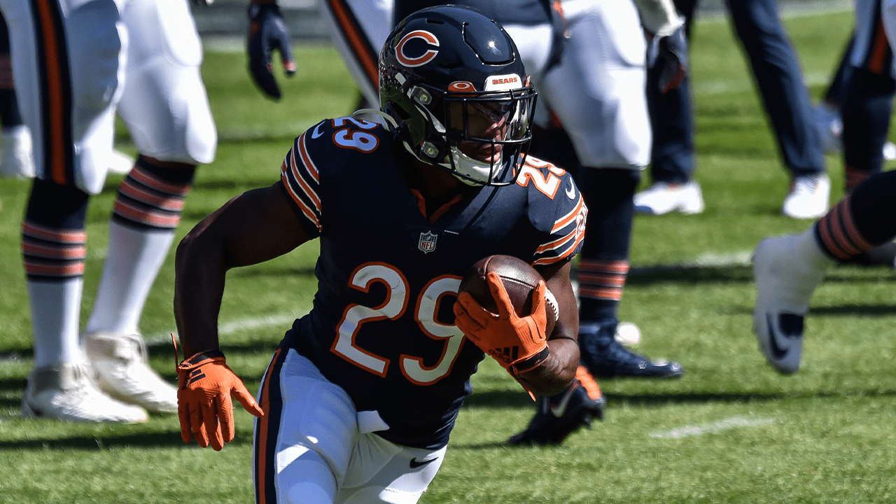 Chicago Bears say RB Tarik Cohen isn't small, picture shows otherwise