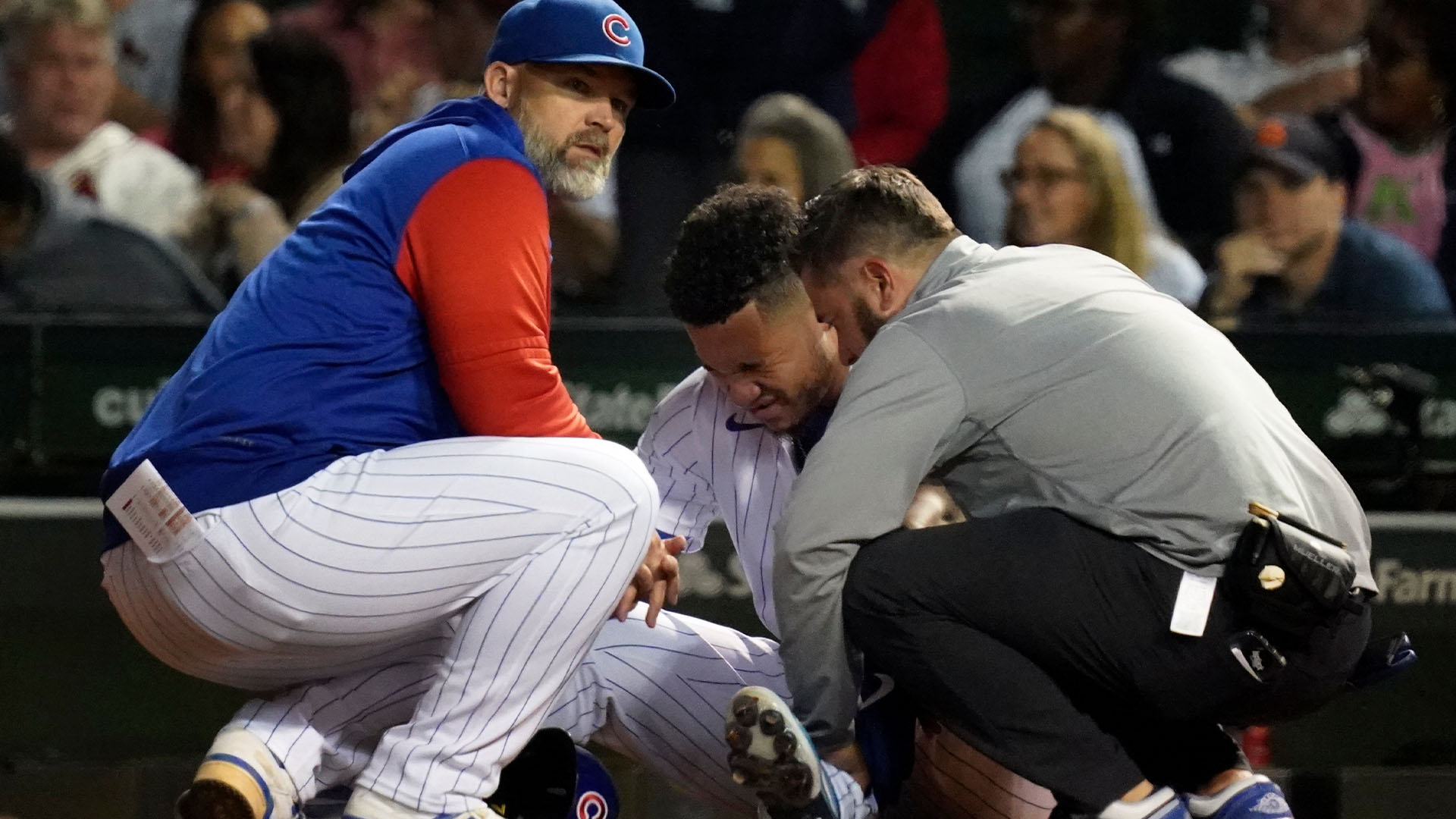 Willson Contreras exits after HBP, 06/02/2022