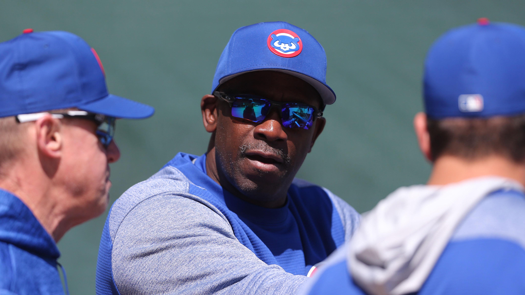 Struggling Cubs fire general manager Hendry