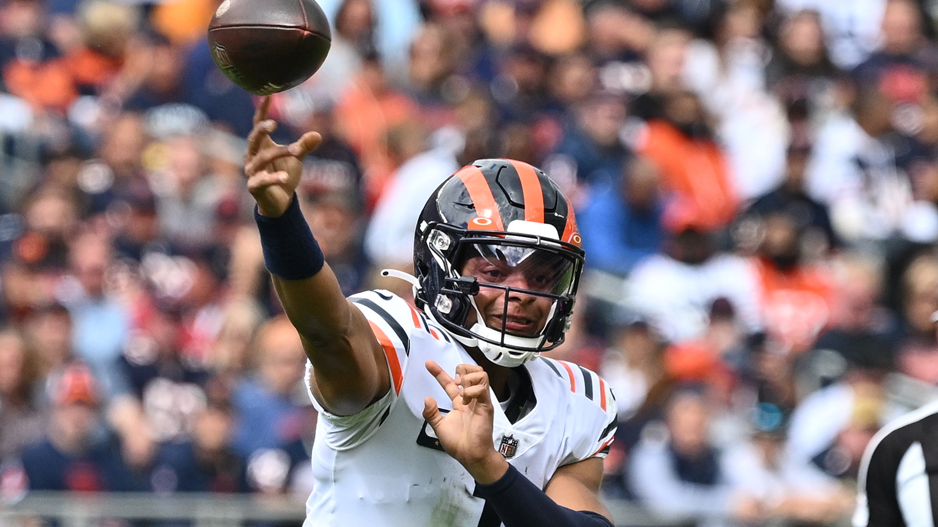 Josh Lucas: Tyson Bagent's job as Bears' QB2 is helping Justin Fields, not  playing football – NBC Sports Chicago