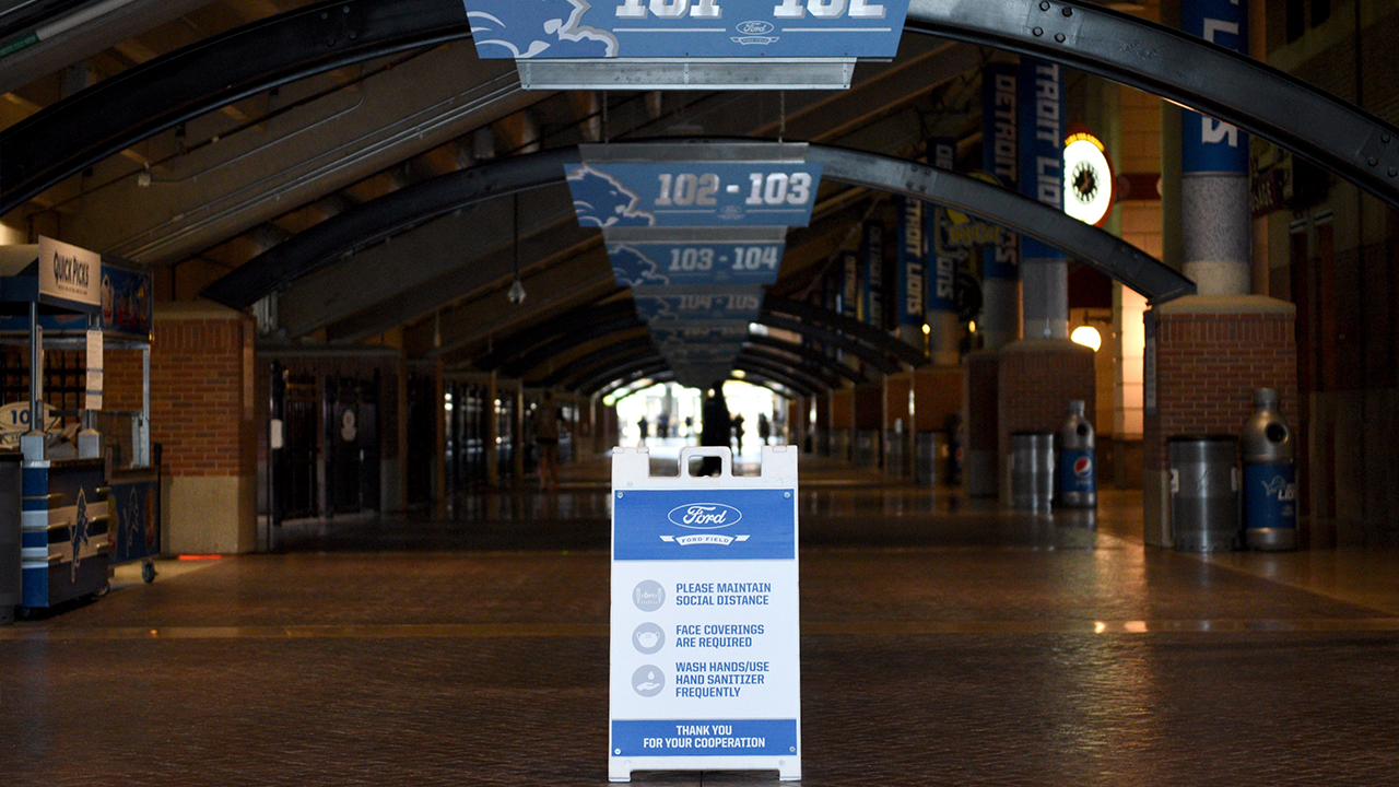 Detroit Lions will check out fan-less Ford Field before season opens