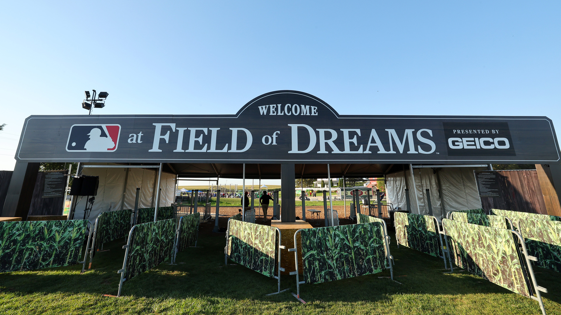 field of dreams game 2023