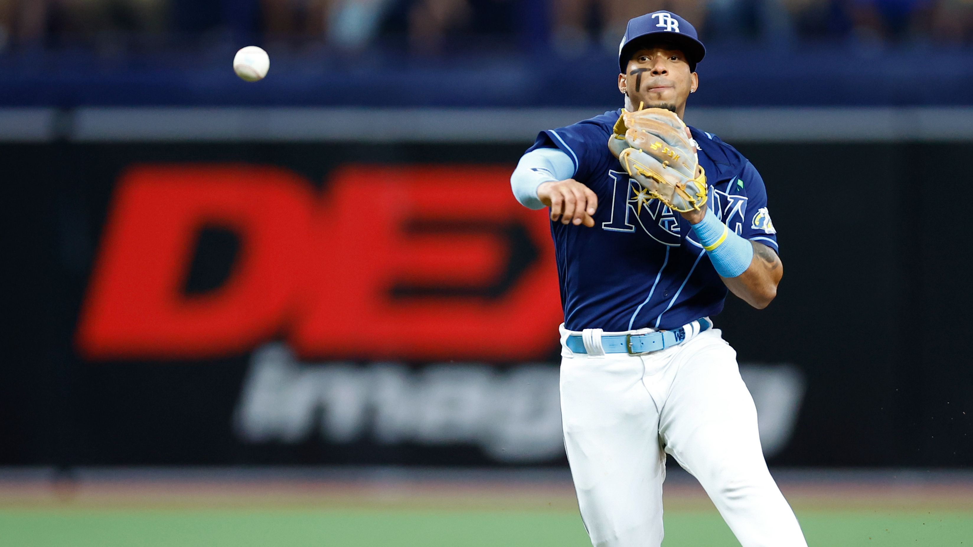 Rays' Wander Franco hit game-tying homer in first MLB game, and Twitter  loved it