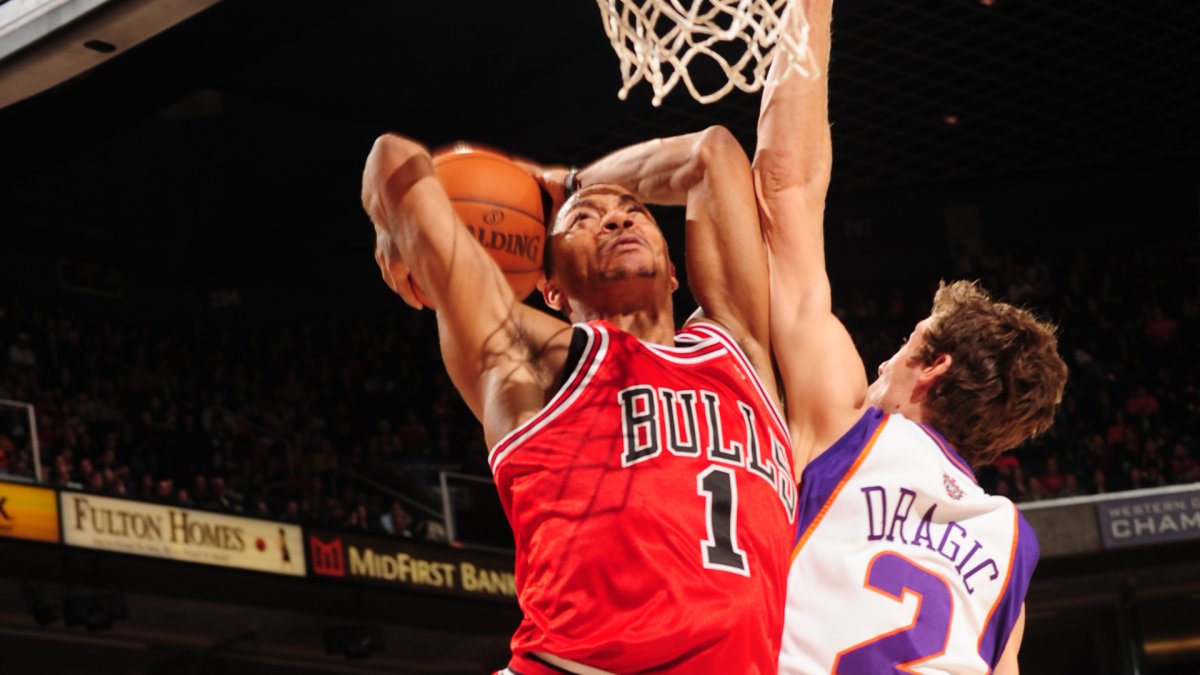 After 59 Games, Derrick Rose Had His 1st Dunk Of The Season