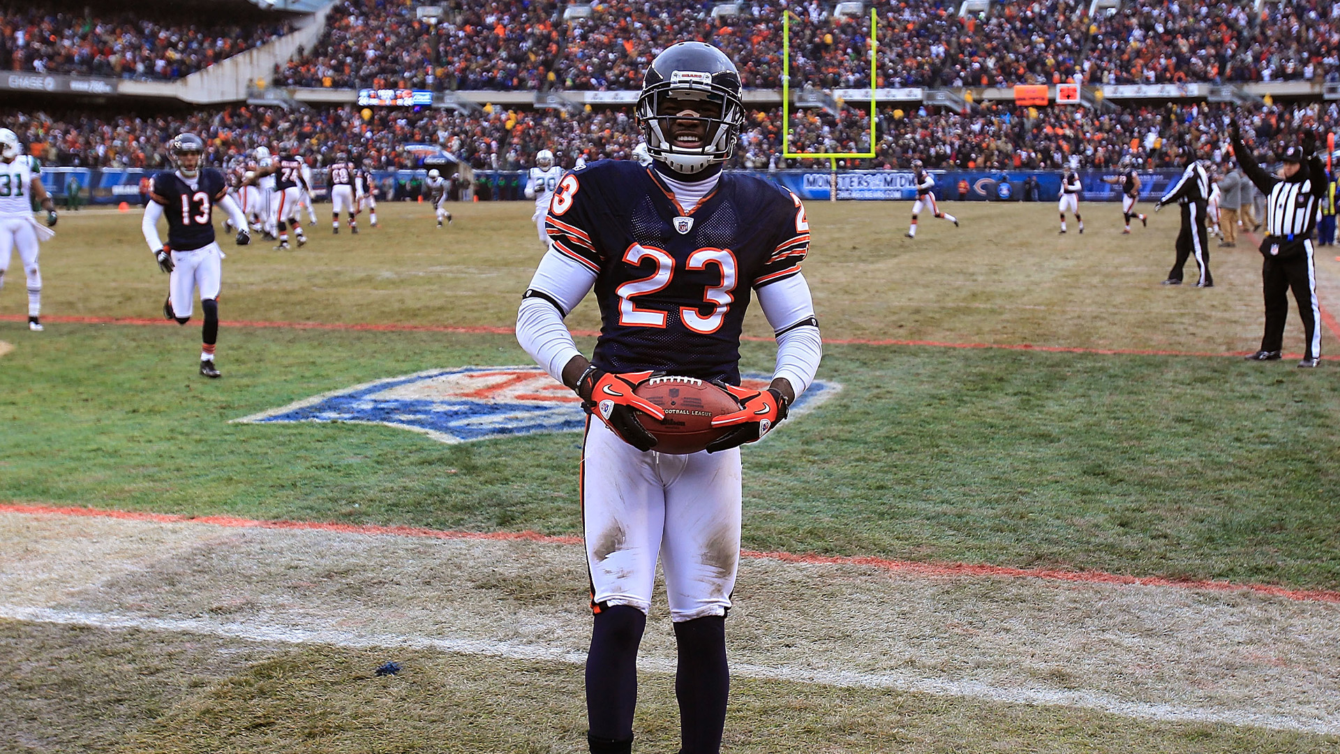 Watch: Devin Hester Career Highlights - CBS Chicago