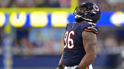 Bears' Akiem Hicks not ready to think about time in Chicago coming to end –  NBC Sports Chicago