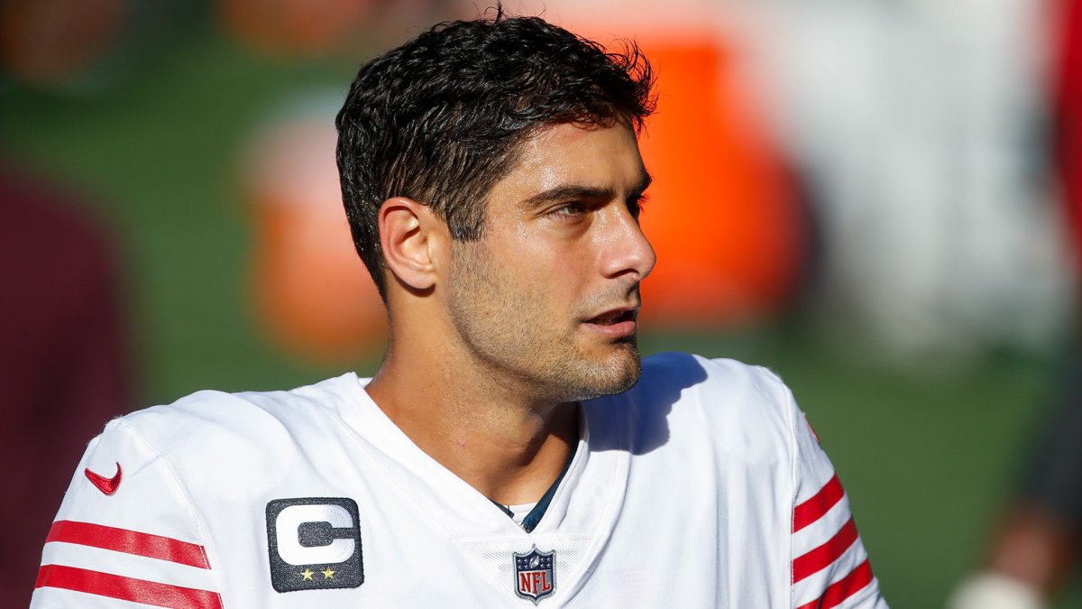 49ers, Jimmy Garoppolo agree to restructured one-year contract