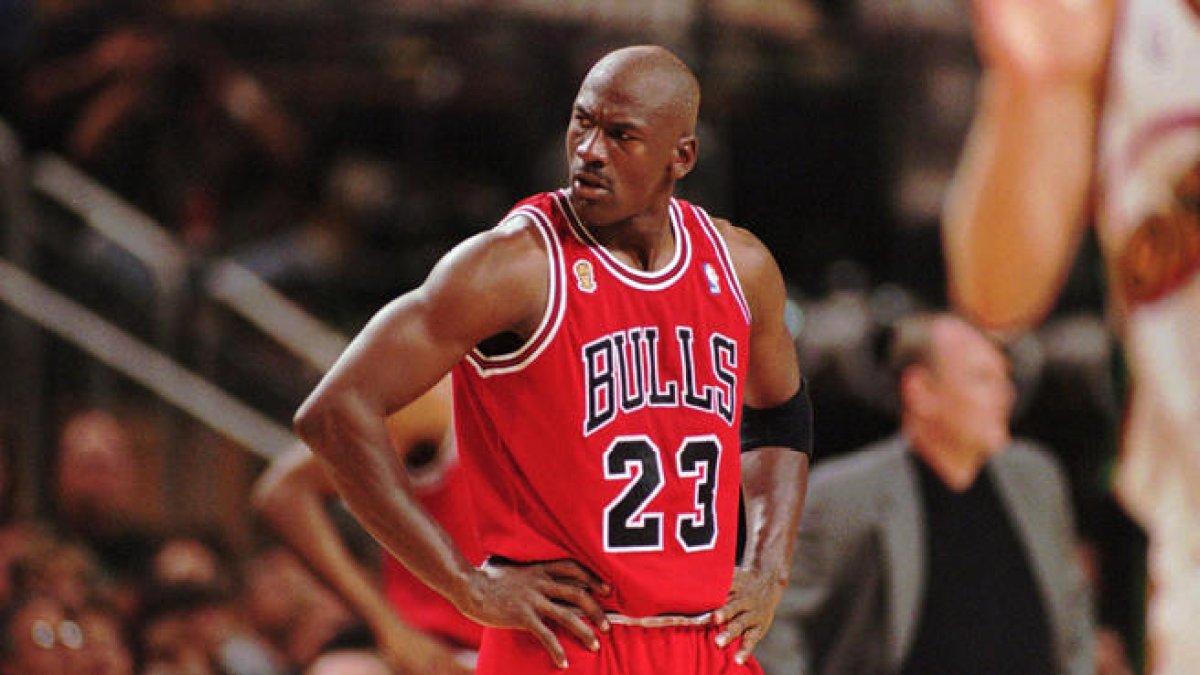 Isiah Thomas: Michael Jordan, Bulls weren't ‘really my competition' in 1980s