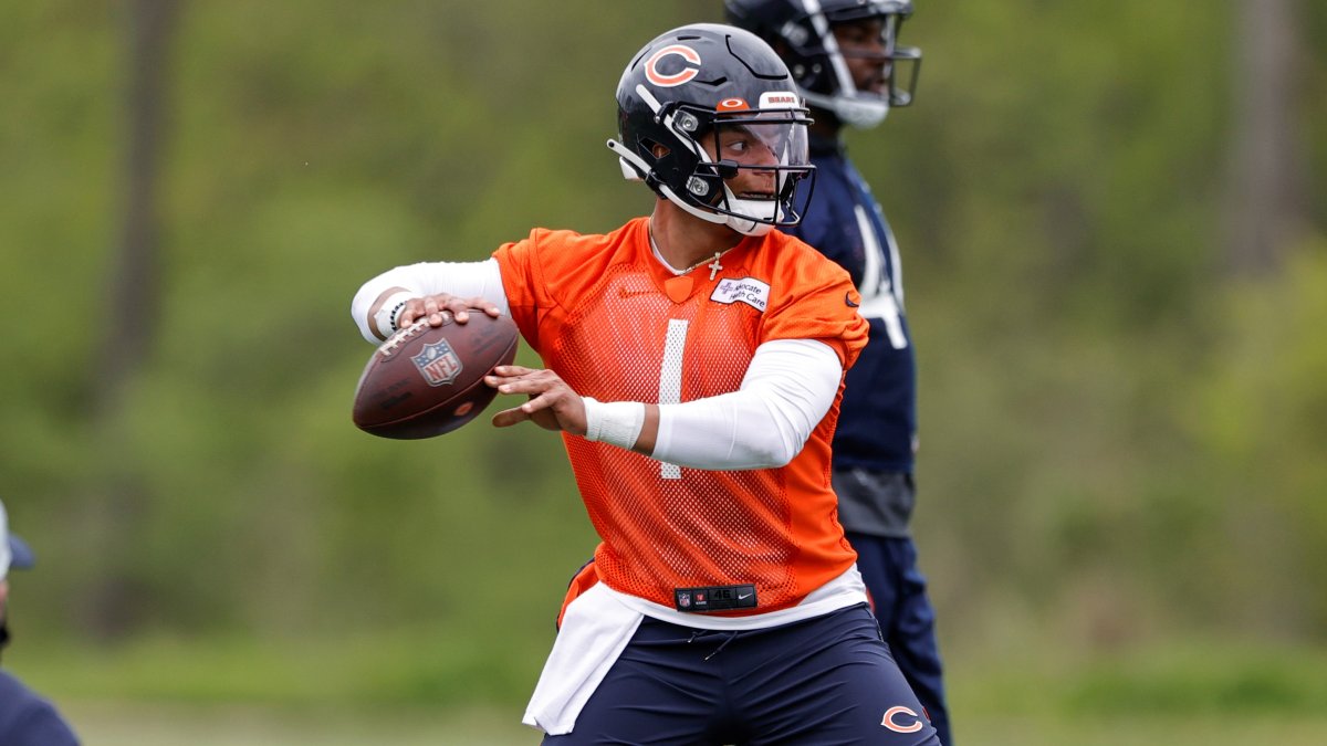 What is going on with Justin Fields and the Bears?, FOX NFL Kickoff