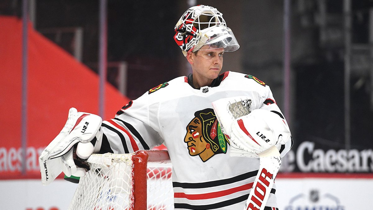 Blackhawks lose momentum in the 2nd period, fall to Red Wings 4-3 – NBC  Sports Chicago