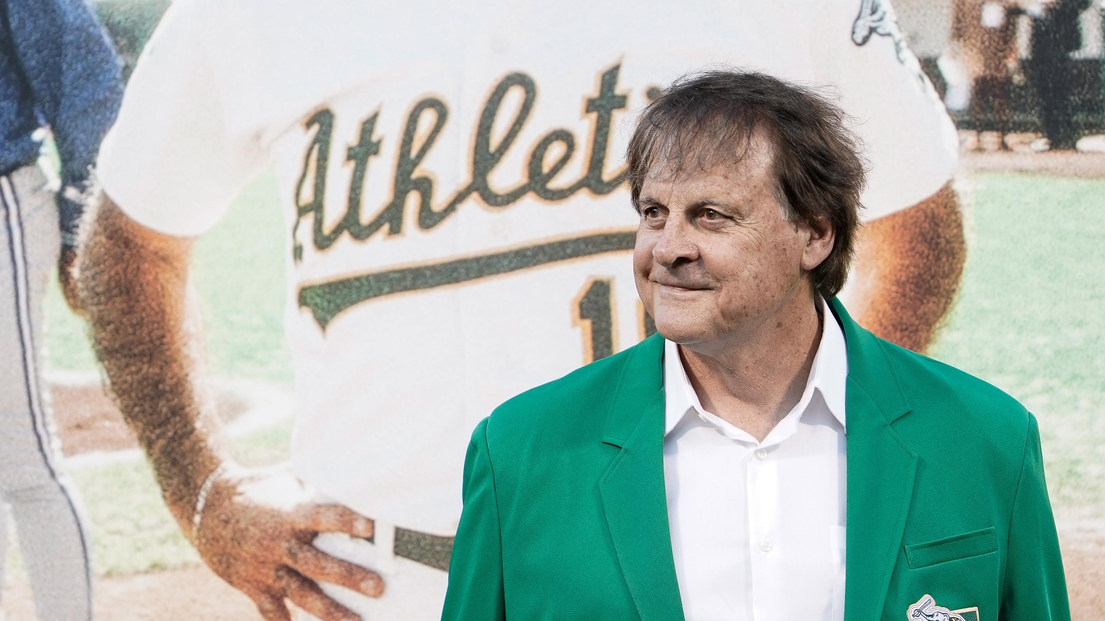 TSN Archives: 'La Russa goes loco' and other stories from the start of a  Hall of Fame manager's career