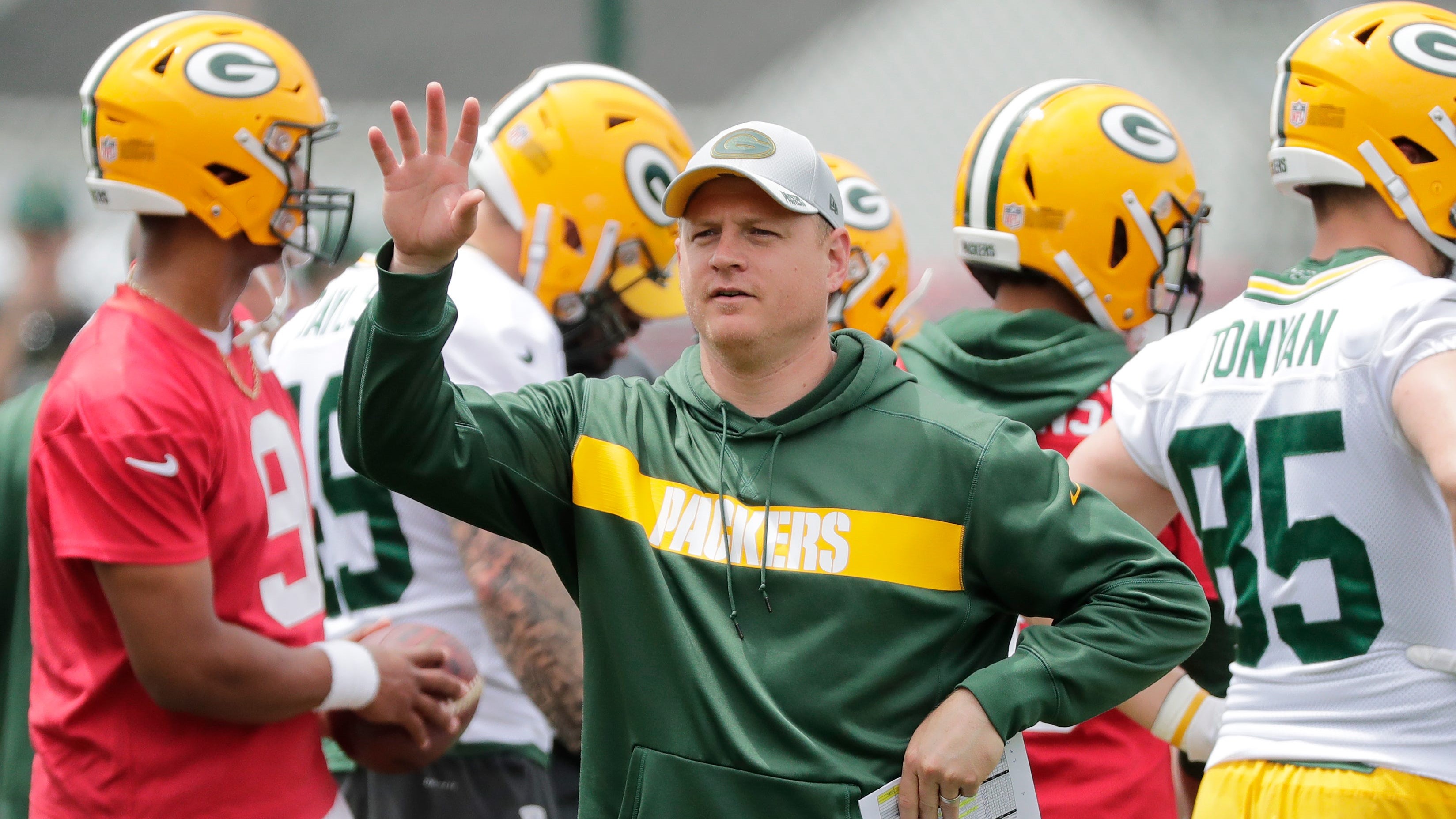 Green Bay Packers notes: Replay challenge backfires on Bears