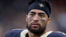 Manti Te'o thanks fans after release of Netflix doc