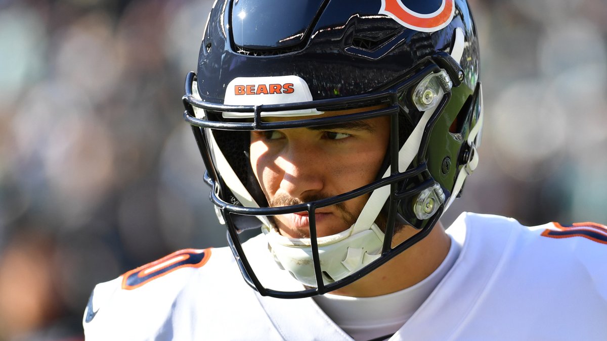 Chase Claypool Signs Old Mitch Trubisky Jersey at Soldier Field