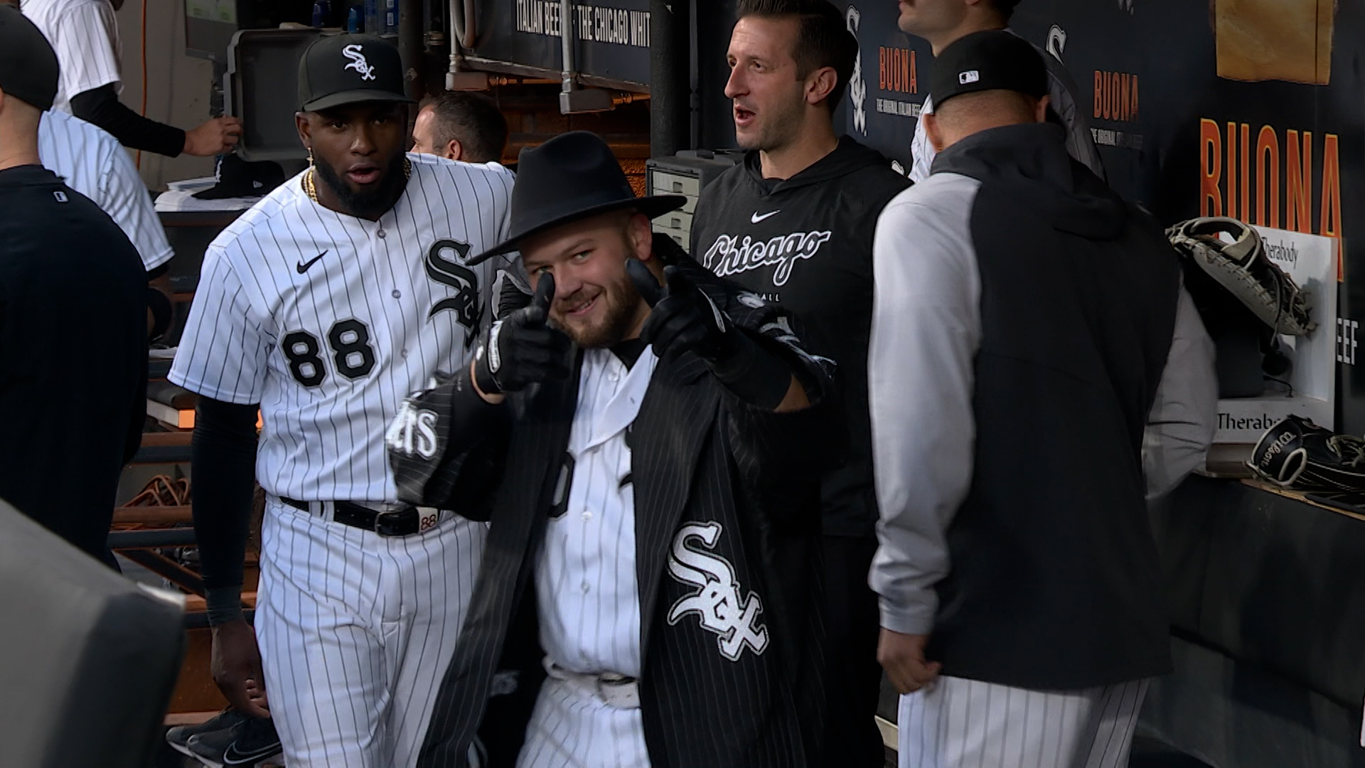 Burger debuts 'Chicago mobster' home run celebration – NBC Sports Chicago
