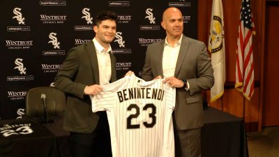 WholeHogSports - Benintendi signs with White Sox