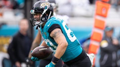 Former Jags TE James O'Shaughnessy signs with Chicago Bears