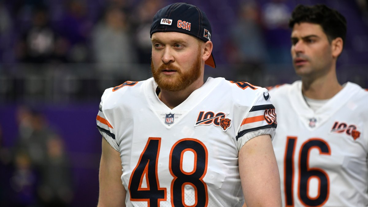 Chicago Bears Re-Sign Long Snapper Patrick Scales