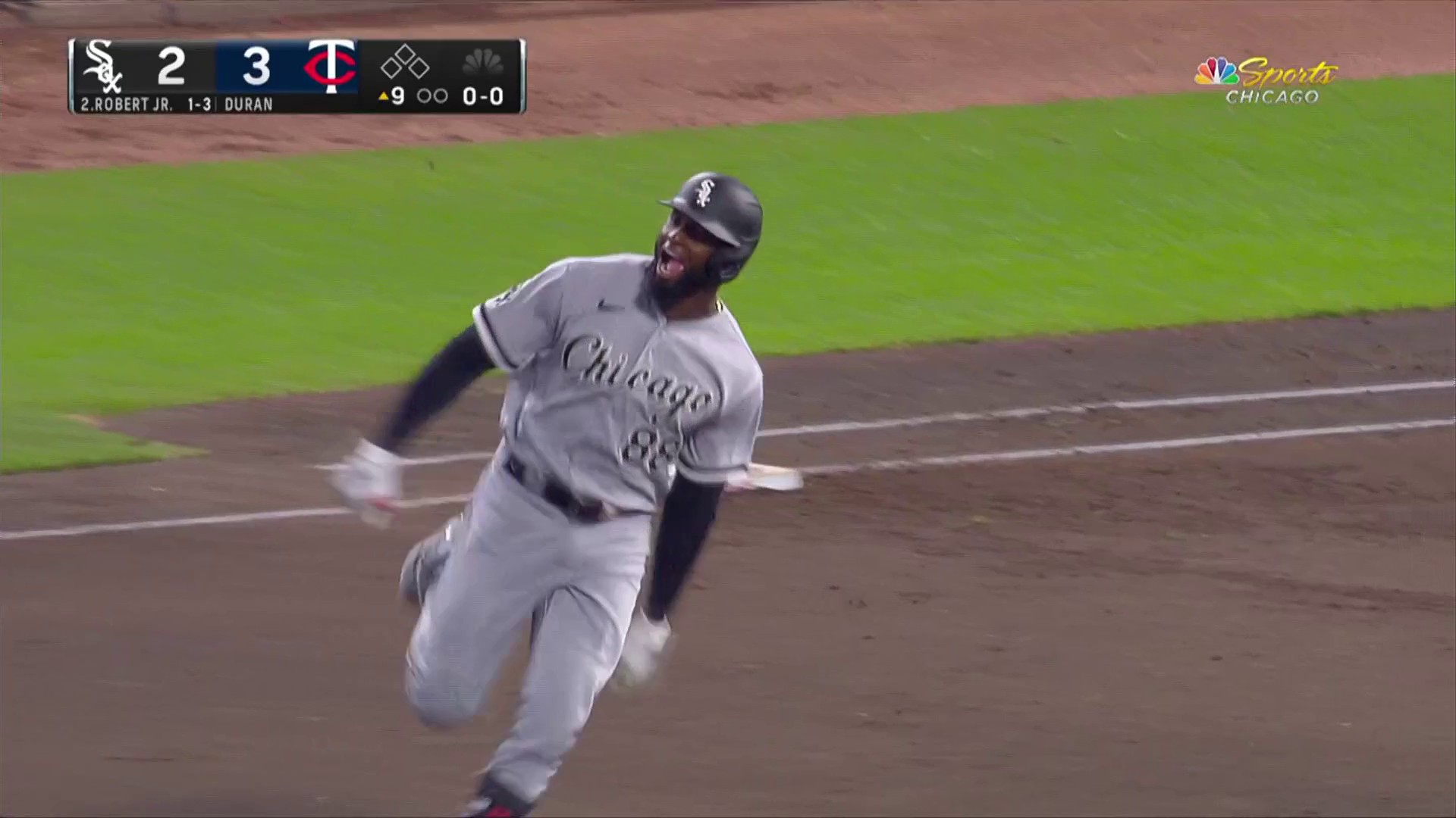 White Sox' Pedro Grifol says Luis Robert's catch is one of best he's seen –  NBC Sports Chicago