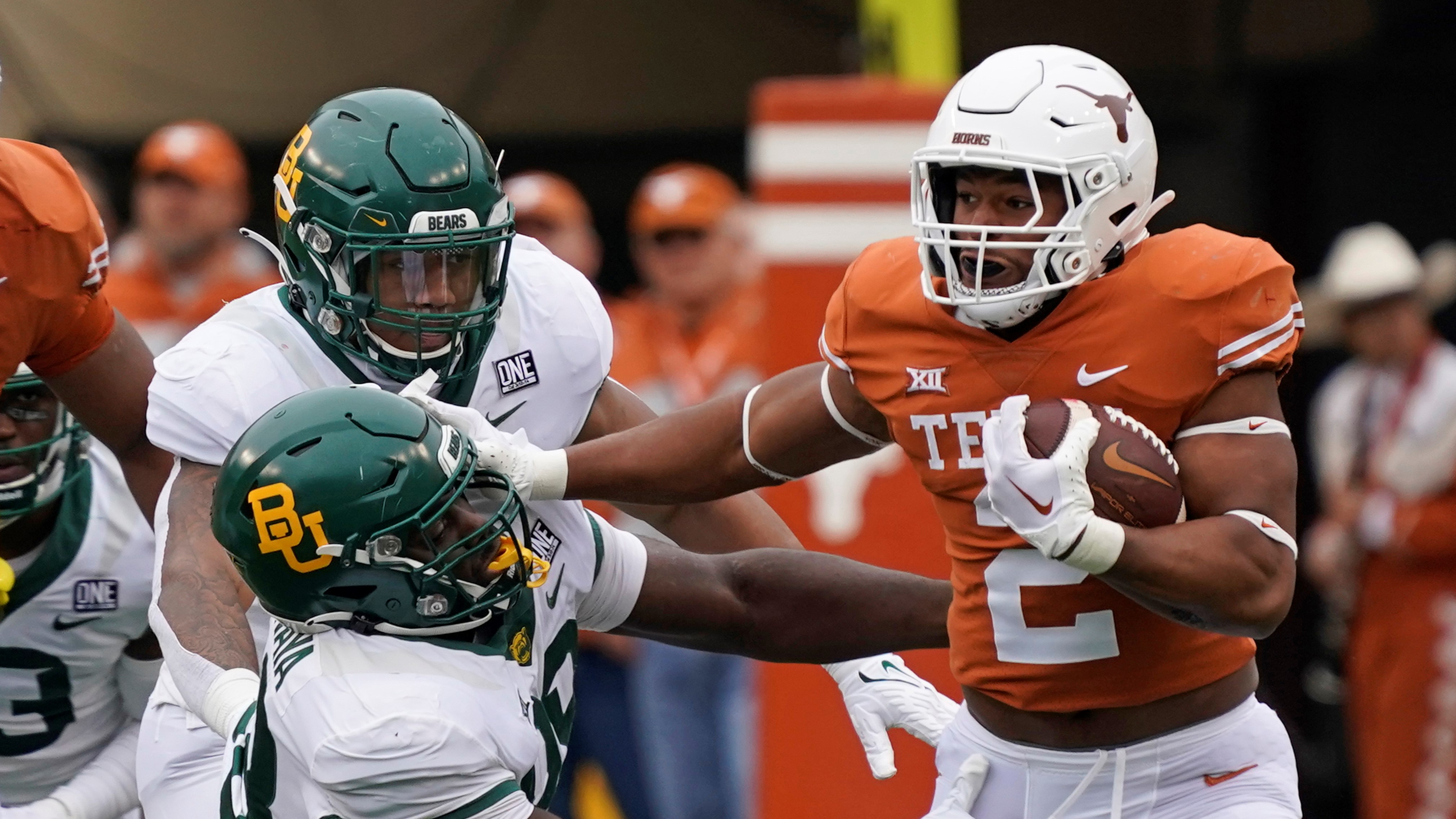 Longhorns Daily News: Roschon Johnson, others hope to increase NFL