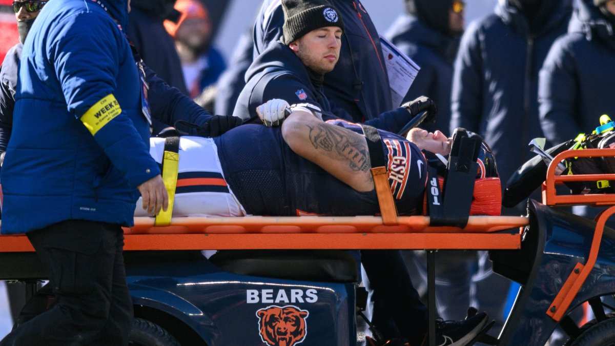 Teven Jenkins Injury: Bears RG Carted Off With Neck Injury