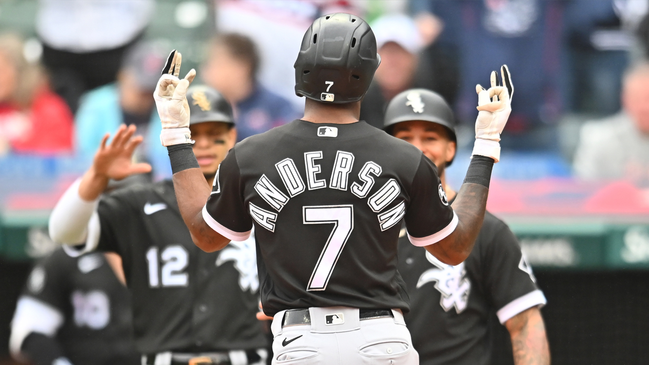 Tim Anderson's walk-off home run lifts White Sox at Field of Dreams