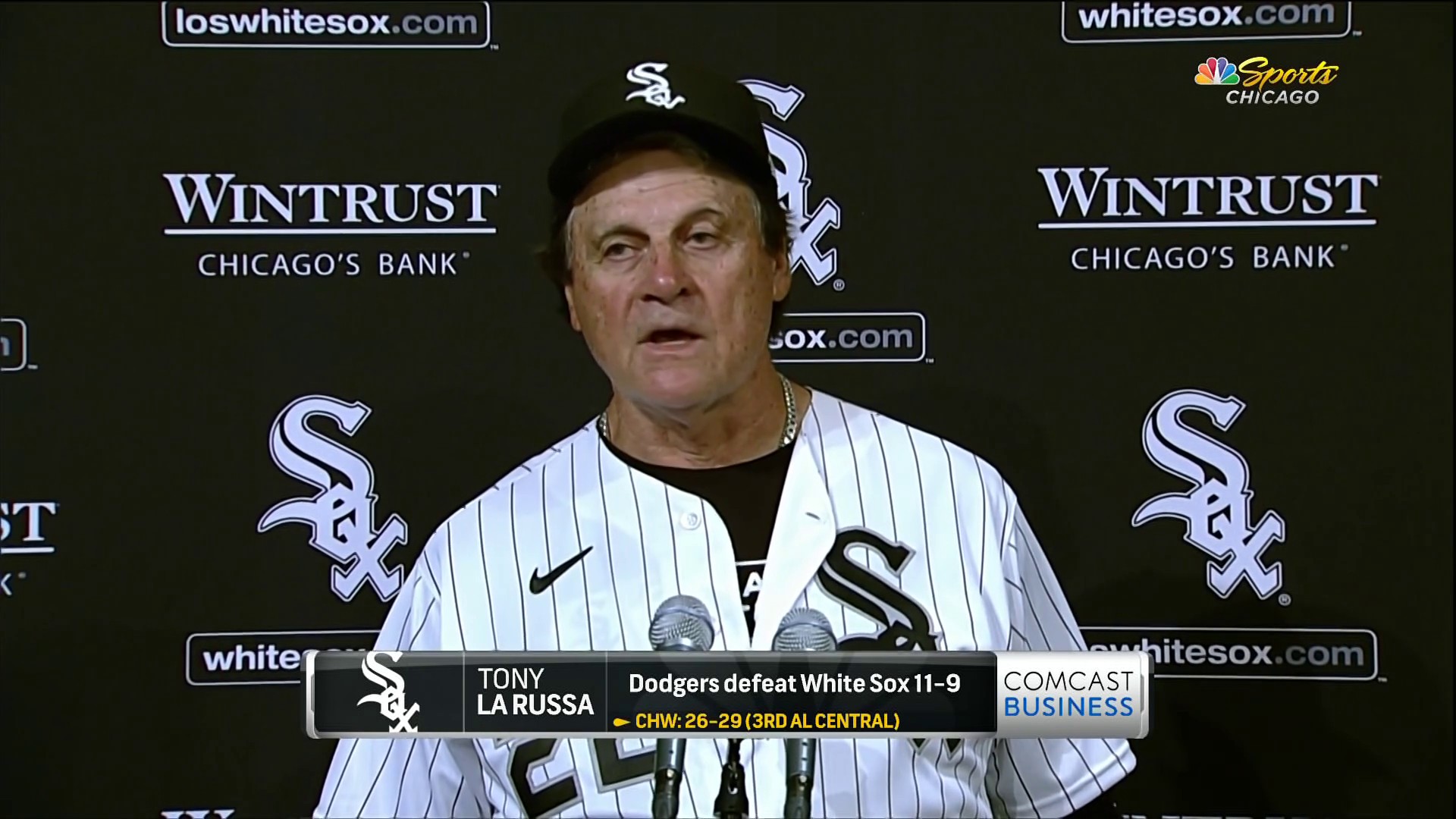 White Sox, Tony La Russa not letting boos from fans affect them