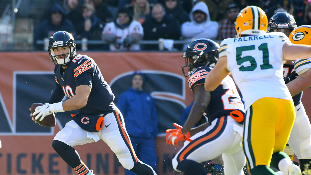 Leonard Floyd Strip-Sacks Aaron Rodgers & Recovers for the TD