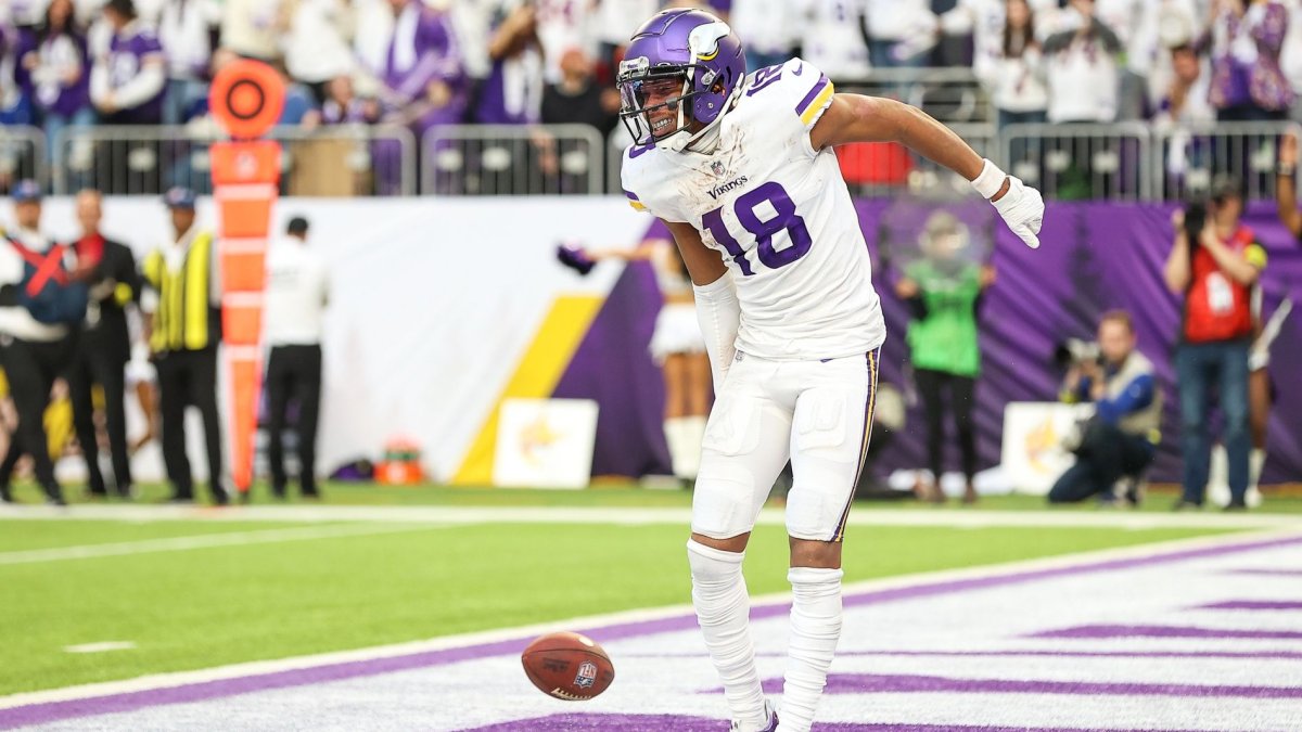 Vikings WR Justin Jefferson Wins 2022-23 NFL Offensive Player of the Year  Award, News, Scores, Highlights, Stats, and Rumors