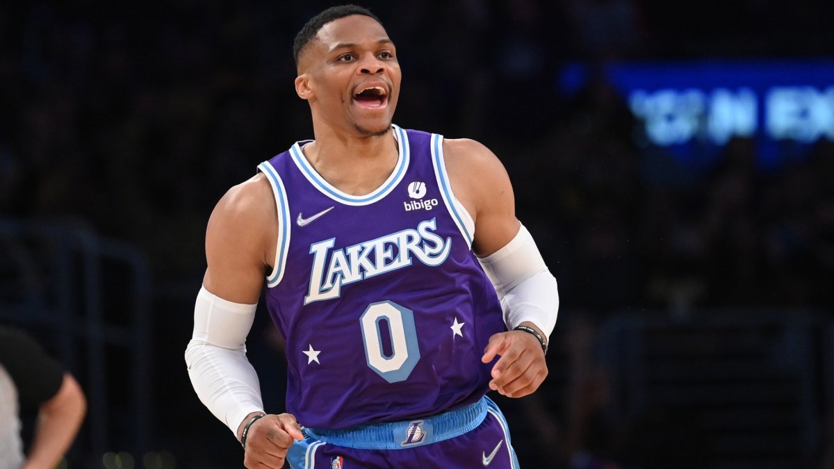 Lakers to bring Russell Westbrook off bench for preseason finale