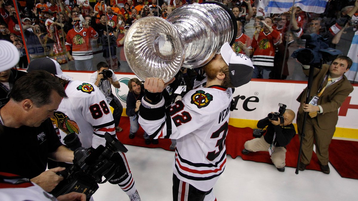 Kane's 2010 Stanley Cup OT winner named NHL's goal of decade