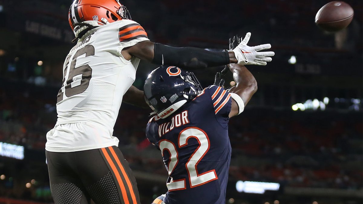 Vildor, Jones PFF grades highlight big days amidst the Bears loss – NBC  Sports Chicago