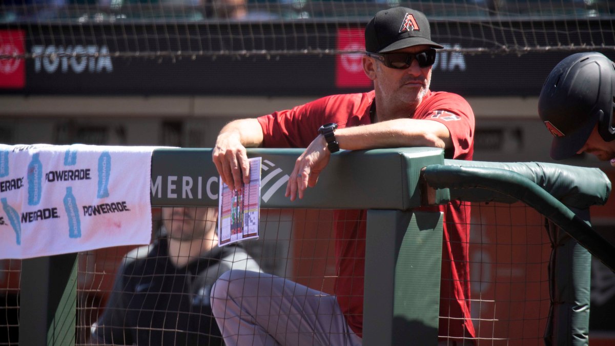 Diamondbacks enter MLB infamy with record 23rd straight road loss