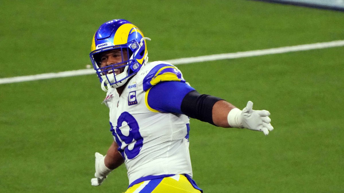 Aaron Donald gets big raise from Rams after Super Bowl run: report