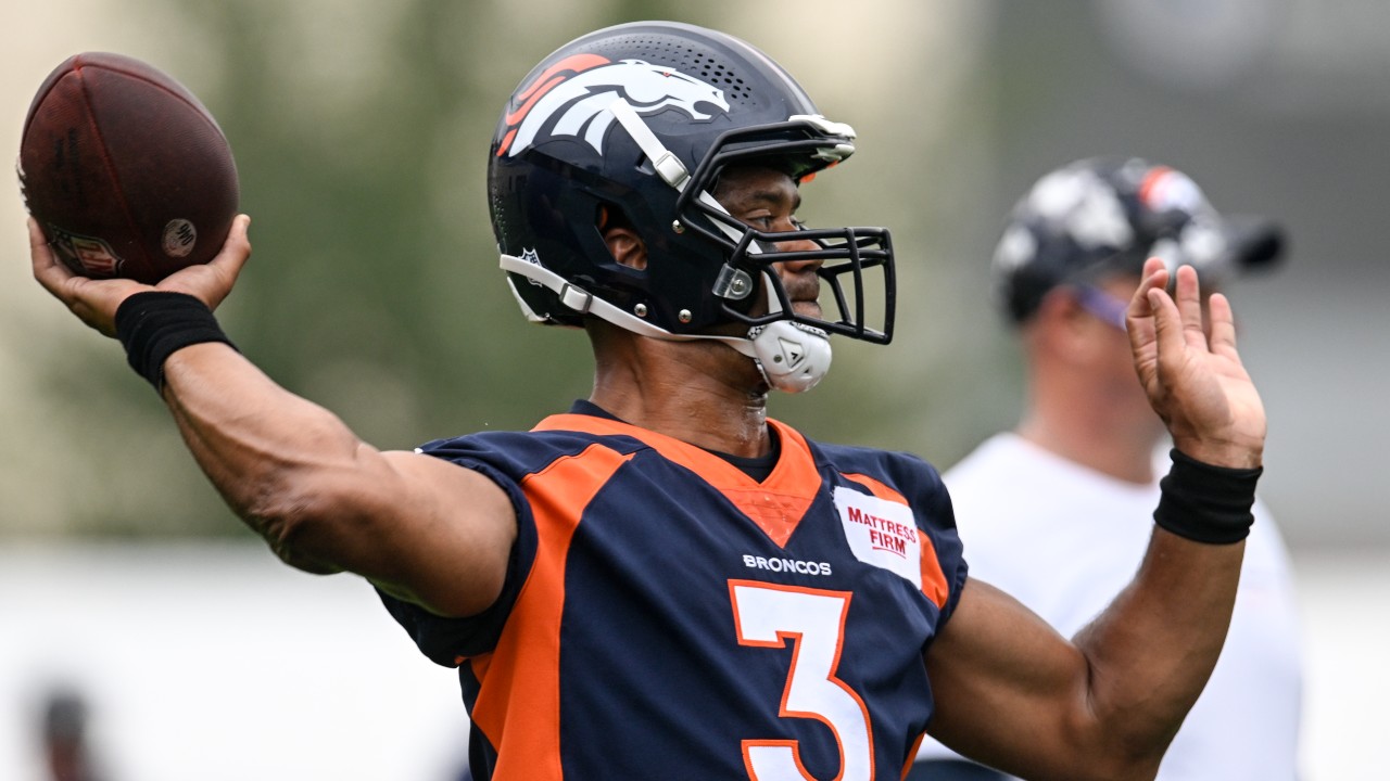 Russell Wilson has top-selling jersey in NFL since his Broncos debut