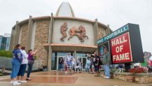 Top 5: Football Hall of Fame facts 