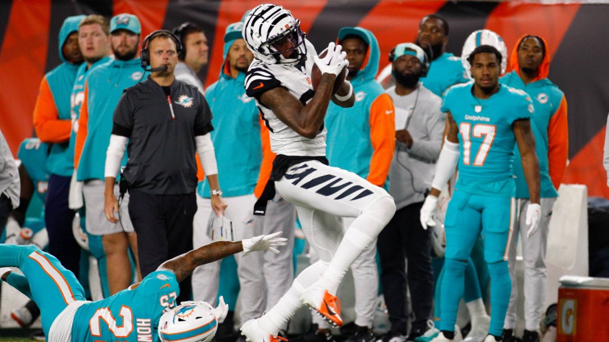 Sunday Night Football on NBC - The Bengals white uniforms are HERE