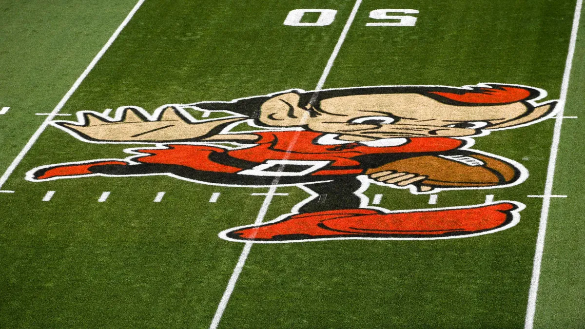 Cleveland midges are back for Browns vs. Chargers and could be a