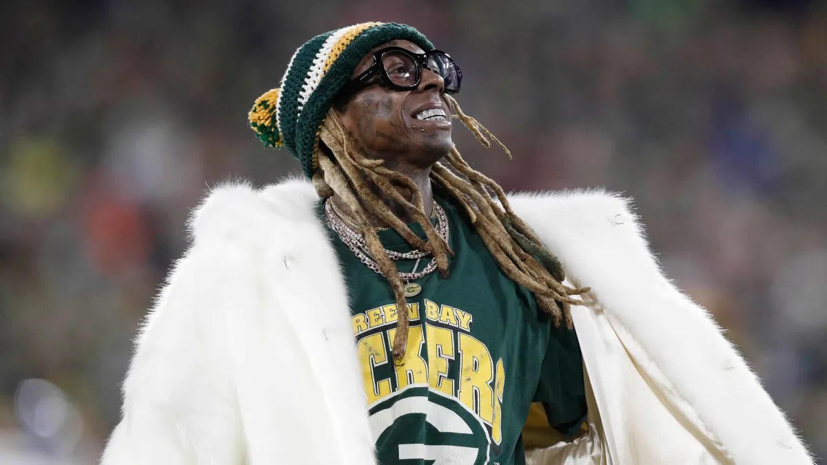 Packers Fan & Rapper Lil' Wayne Calls Out Aaron Rodgers After Loss To Lions  - Daily Snark