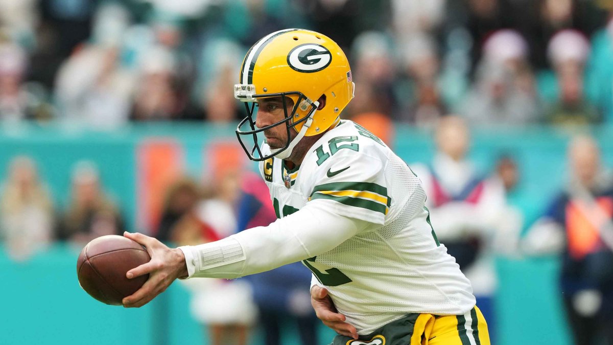 Adam Schefter: Green Bay Packers Changed Aaron Rodgers' Mind Over the  Weekend