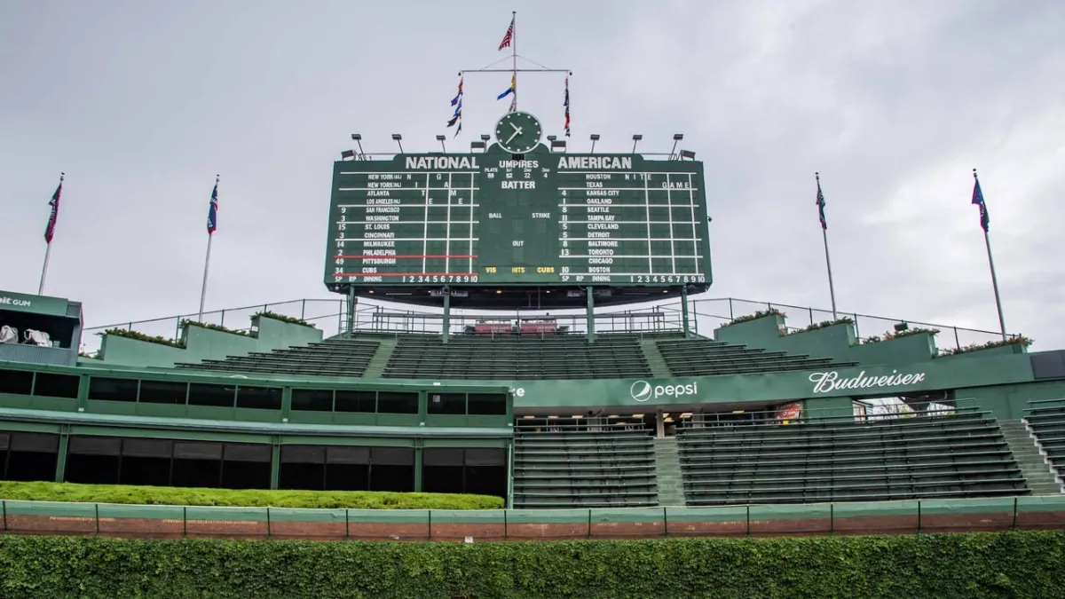 Cubs explore Wrigley Field's scoreboard on picture day – NBC Sports Chicago