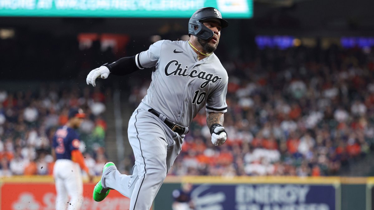 White Sox' Yoán Moncada enjoys hot 2023 season start vs. Astros – NBC  Sports Chicago