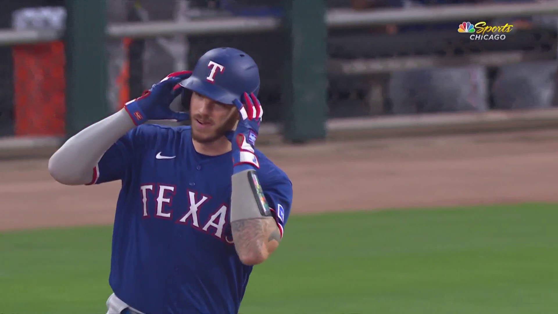 Review this! Jonah Heim helps Texas Rangers take finale in Chicago